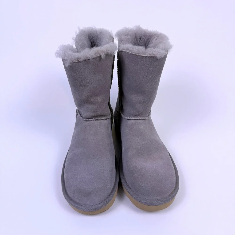 UGG Bailey Boots Womens Size 8 Gray Suede Shearling Fashion Buckle EUC